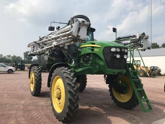 2013 John Deere 4830 Equipment Image0