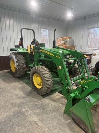 2013 John Deere 5055E Equipment Image0
