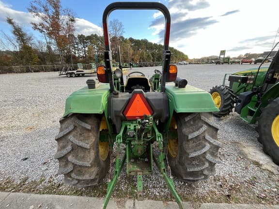 Image of John Deere 5055E equipment image 4