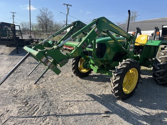 Image of John Deere 5065E equipment image 1