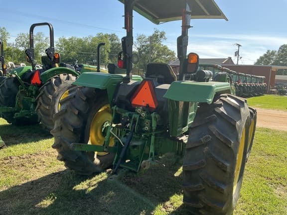 Image of John Deere 5065E equipment image 2