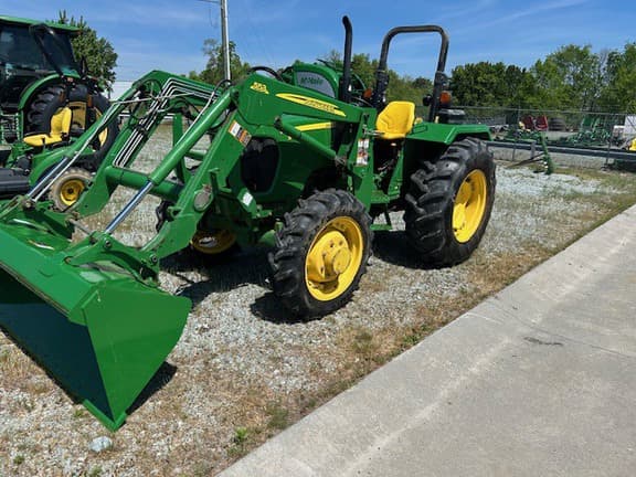 Image of John Deere 5065E equipment image 2