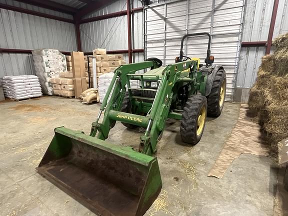 Image of John Deere 5075M Primary image