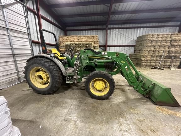 Image of John Deere 5075M equipment image 4
