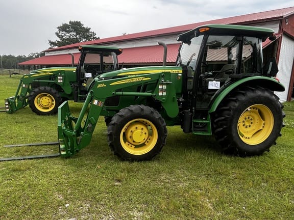 2013 John Deere 5085E Equipment Image0