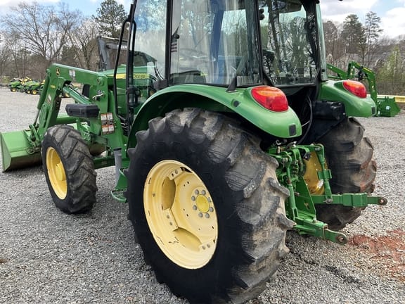 2013 John Deere 5085E Equipment Image0