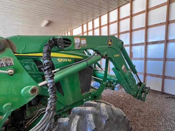 Image of John Deere 5100M equipment image 1