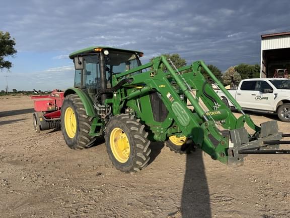 Image of John Deere 5115M equipment image 2