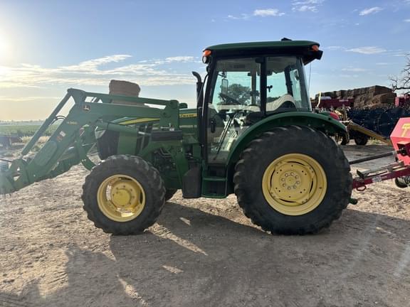 Image of John Deere 5115M equipment image 3
