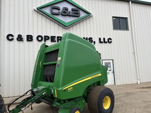 2013 John Deere 569 Premium Equipment Image0
