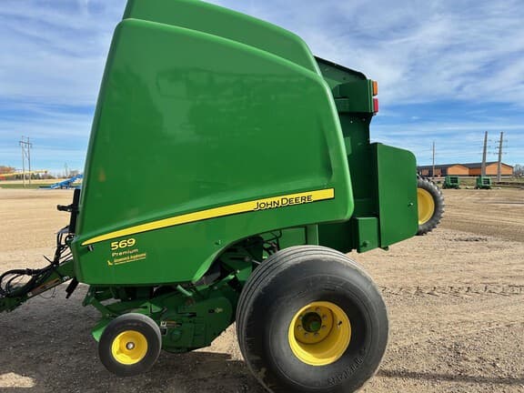 Image of John Deere 569 Premium Primary image