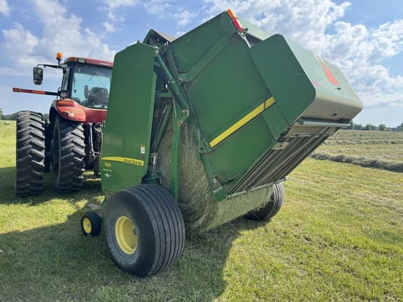 Image of John Deere 569 Silage Special equipment image 3