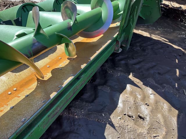 Image of John Deere 606C equipment image 4