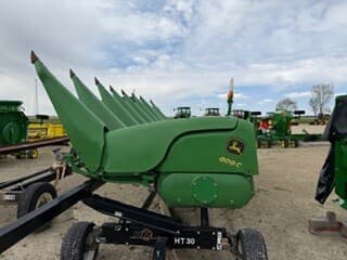 Image of John Deere 608C equipment image 2