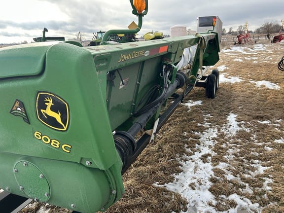 2013 John Deere 608C Equipment Image0