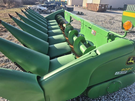 2013 John Deere 608C Equipment Image0