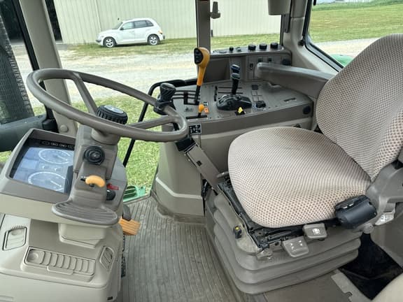 Image of John Deere 6125M equipment image 4