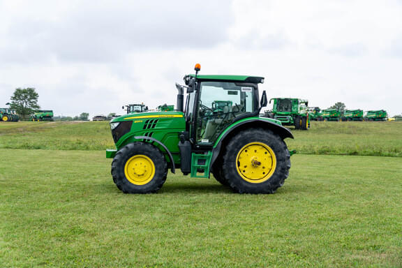Image of John Deere 6125R equipment image 1