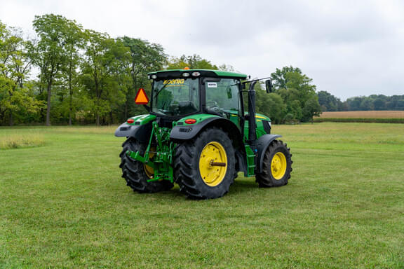 Image of John Deere 6125R equipment image 4