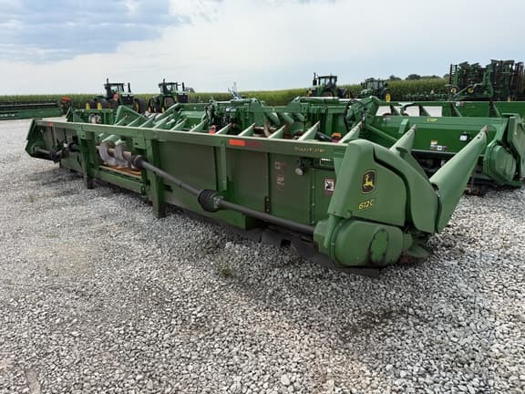 Image of John Deere 612C equipment image 2