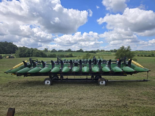 Image of John Deere 612C equipment image 1