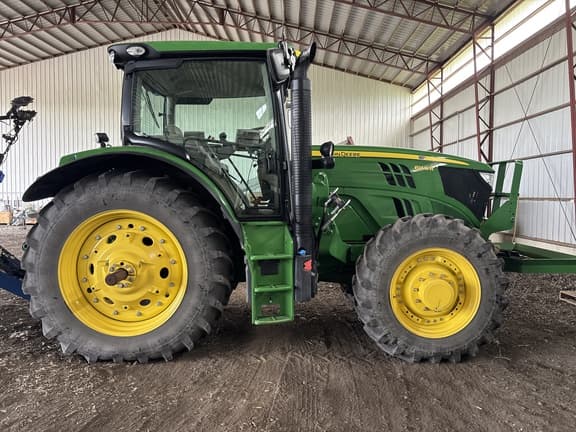 Image of John Deere 6140R equipment image 2