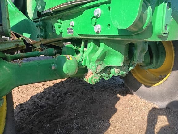 Image of John Deere 6140R equipment image 4