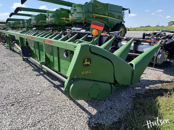 Image of John Deere 616C equipment image 3