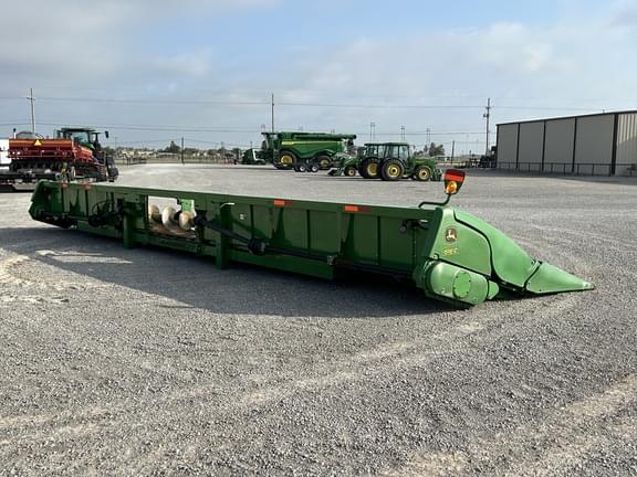 Image of John Deere 616C equipment image 4