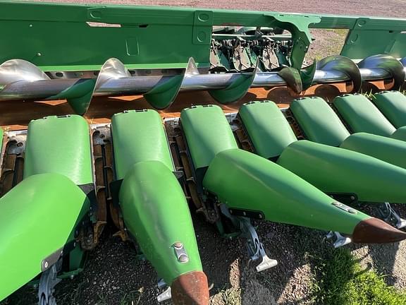 Image of John Deere 618C equipment image 4