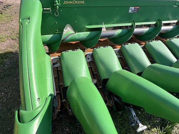 Image of John Deere 618C equipment image 2