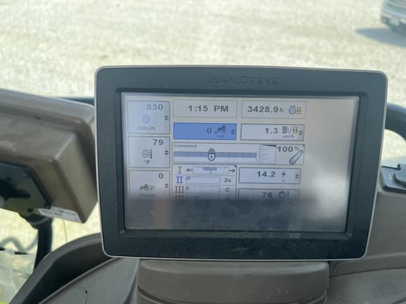 Image of John Deere 6190R equipment image 4