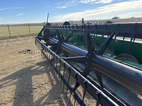 Image of John Deere 625F equipment image 3