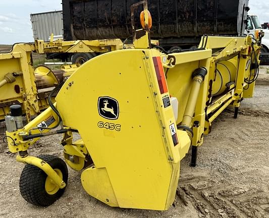 Image of John Deere 645C equipment image 3