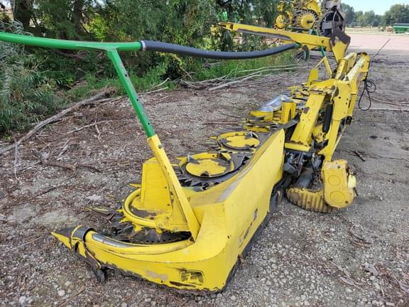 Image of John Deere 698 equipment image 1