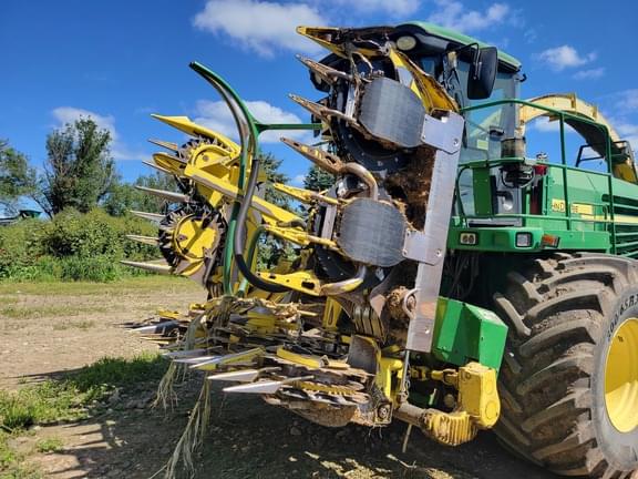 Image of John Deere 698 equipment image 3