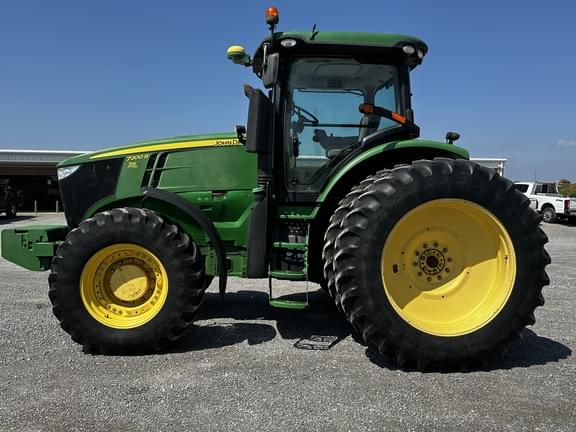 Image of John Deere 7200R equipment image 2