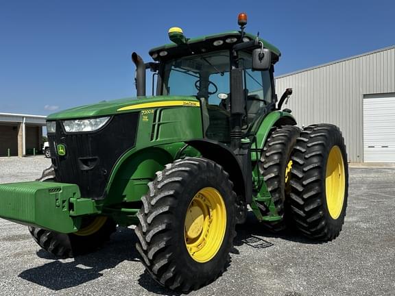 Image of John Deere 7200R Primary image