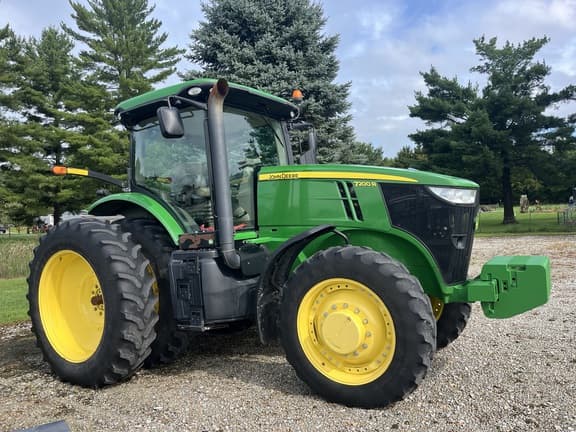 Image of John Deere 7200R equipment image 2