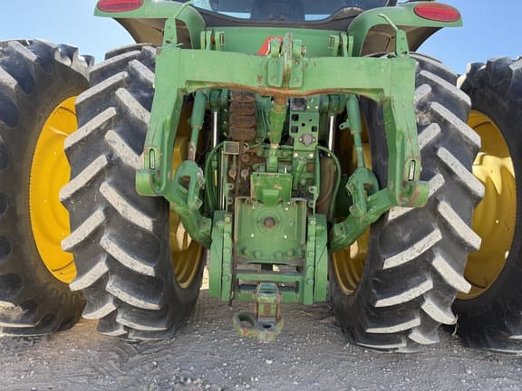 Image of John Deere 7215R equipment image 4