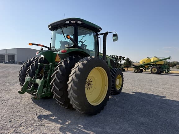 Image of John Deere 7230R equipment image 4