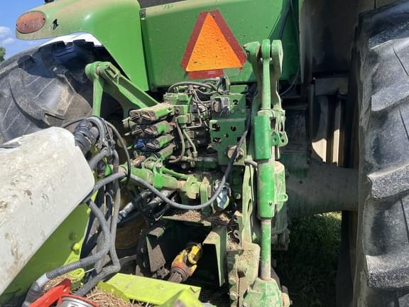 Image of John Deere 7260R equipment image 4
