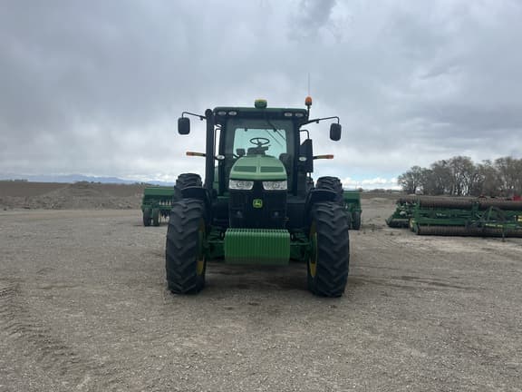 Image of John Deere 7260R equipment image 1