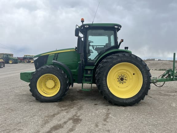 Image of John Deere 7260R equipment image 4