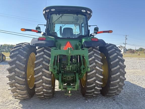 Image of John Deere 8285R equipment image 3