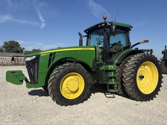 Image of John Deere 8285R Primary image