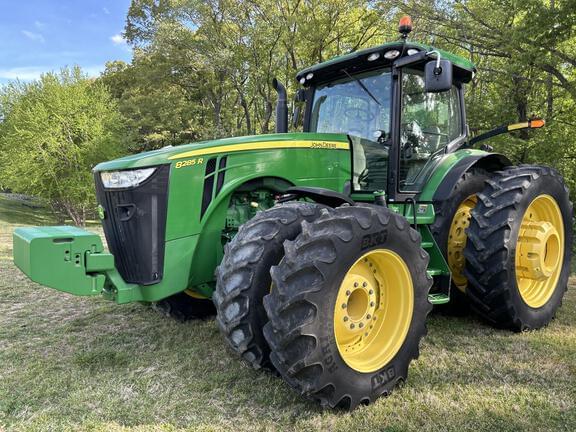 Image of John Deere 8285R Primary image