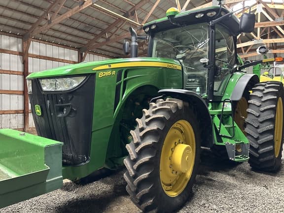 Image of John Deere 8285R equipment image 1