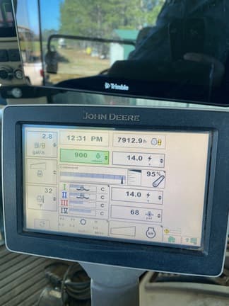 Image of John Deere 8310R equipment image 2