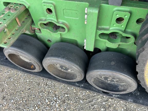 Image of John Deere 8310RT equipment image 4